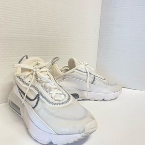 Women’s Nike Air Max 2090